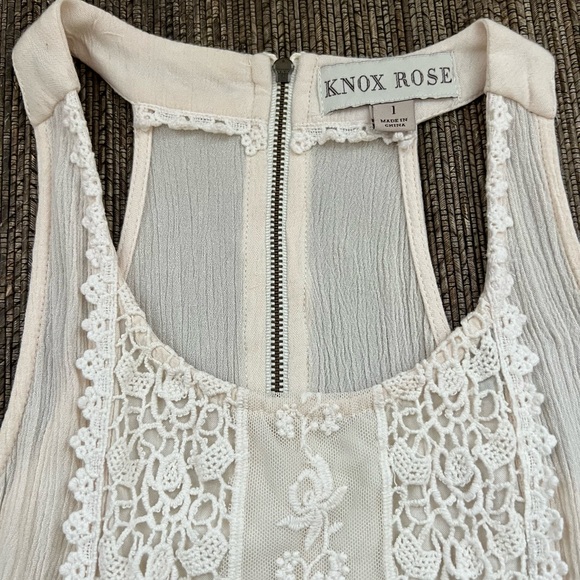 Knox Rose lace top - Picture 5 of 8